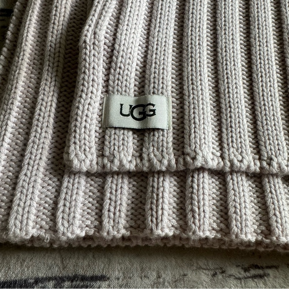UGG Scarf BNWOT